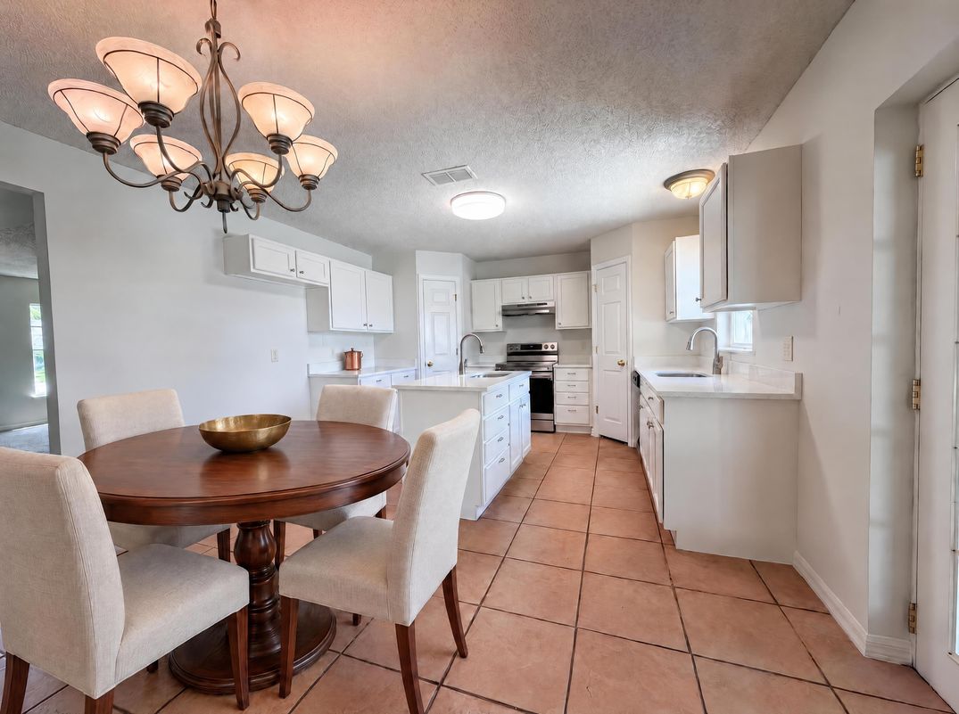 Property photo 3 of 2158 Willesdon Dr W