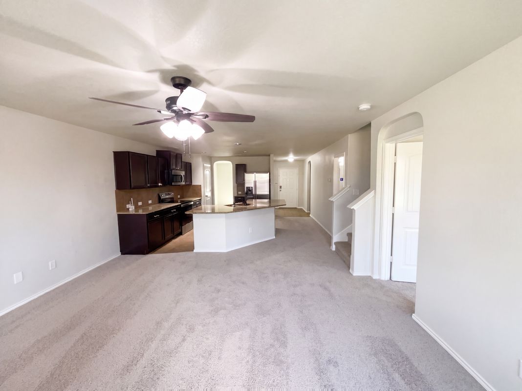 Property photo 3 of 11503 N Peak