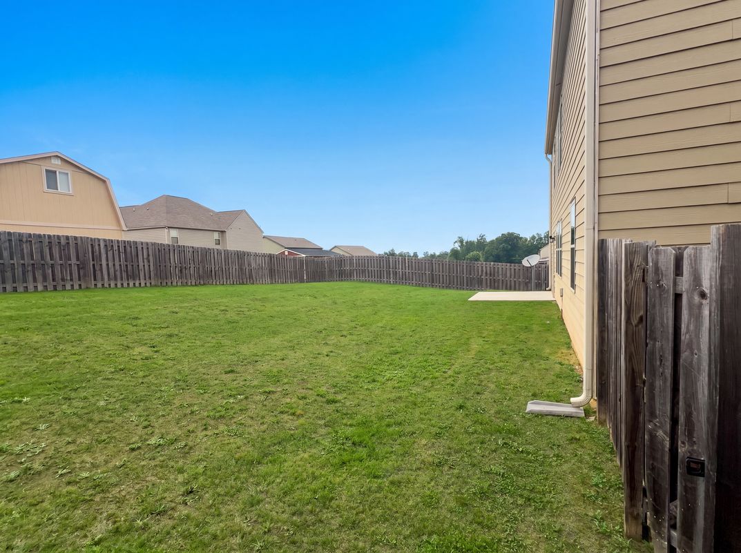 Photo 35 of 39 of 8496 Glenview St, Douglasville, GA