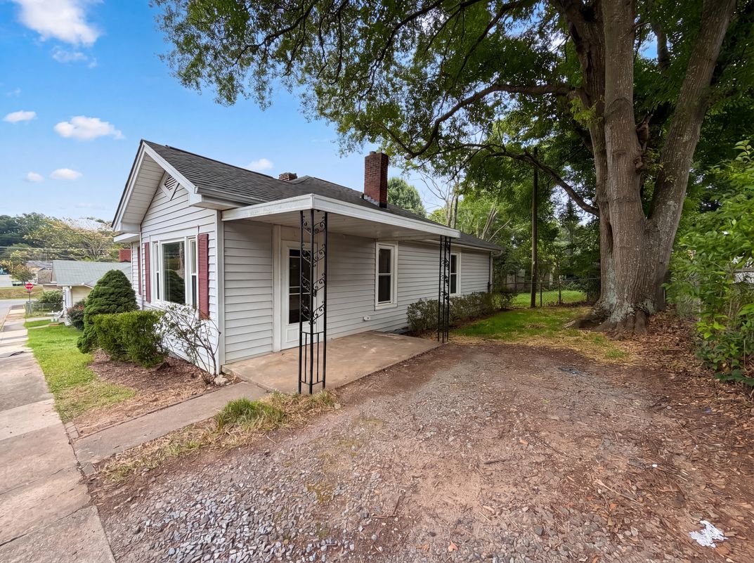 Property photo 1 of 435 Sixteenth St