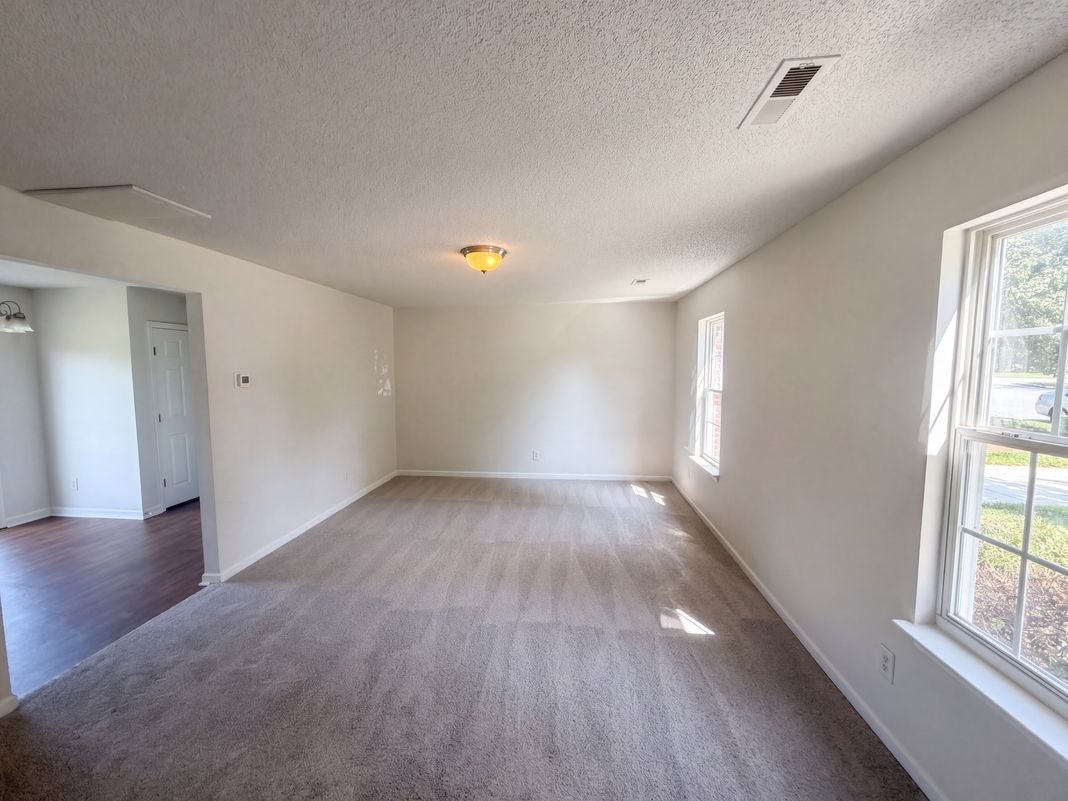 Property photo 3 of 6008 White Chapel Way