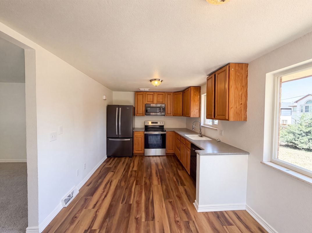 Property photo 2 of 774 Urban St