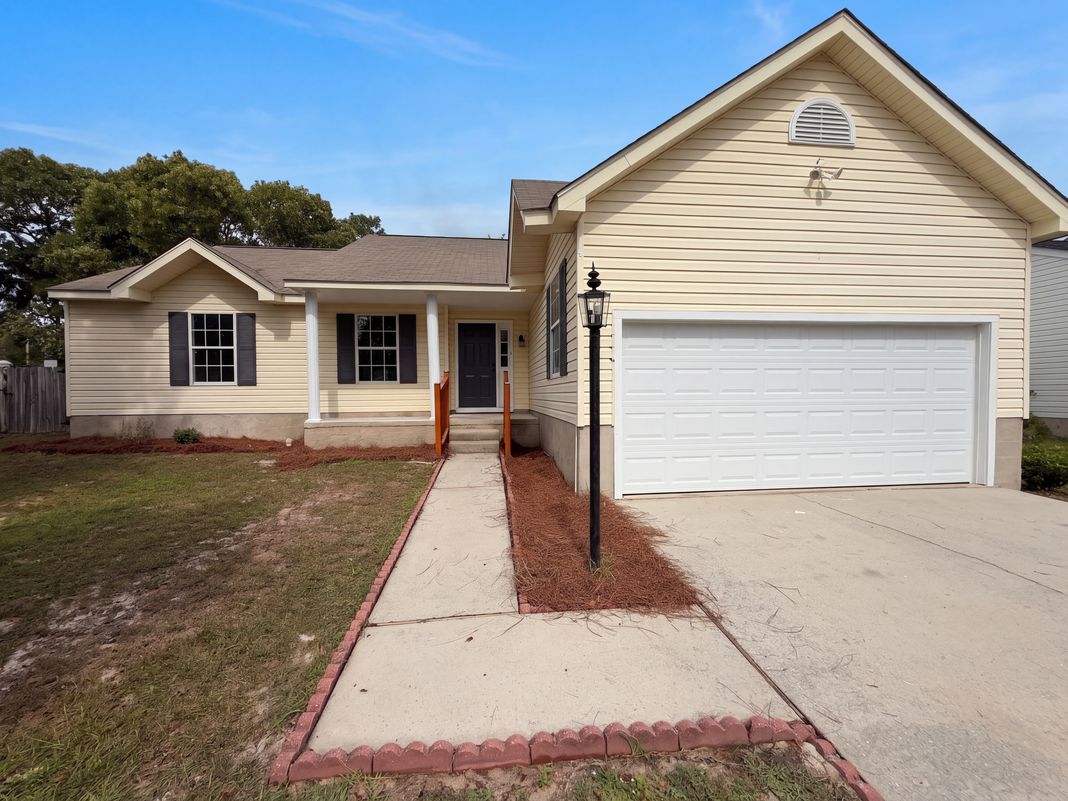 Property photo 1 of 305 Pebble Creek Ct