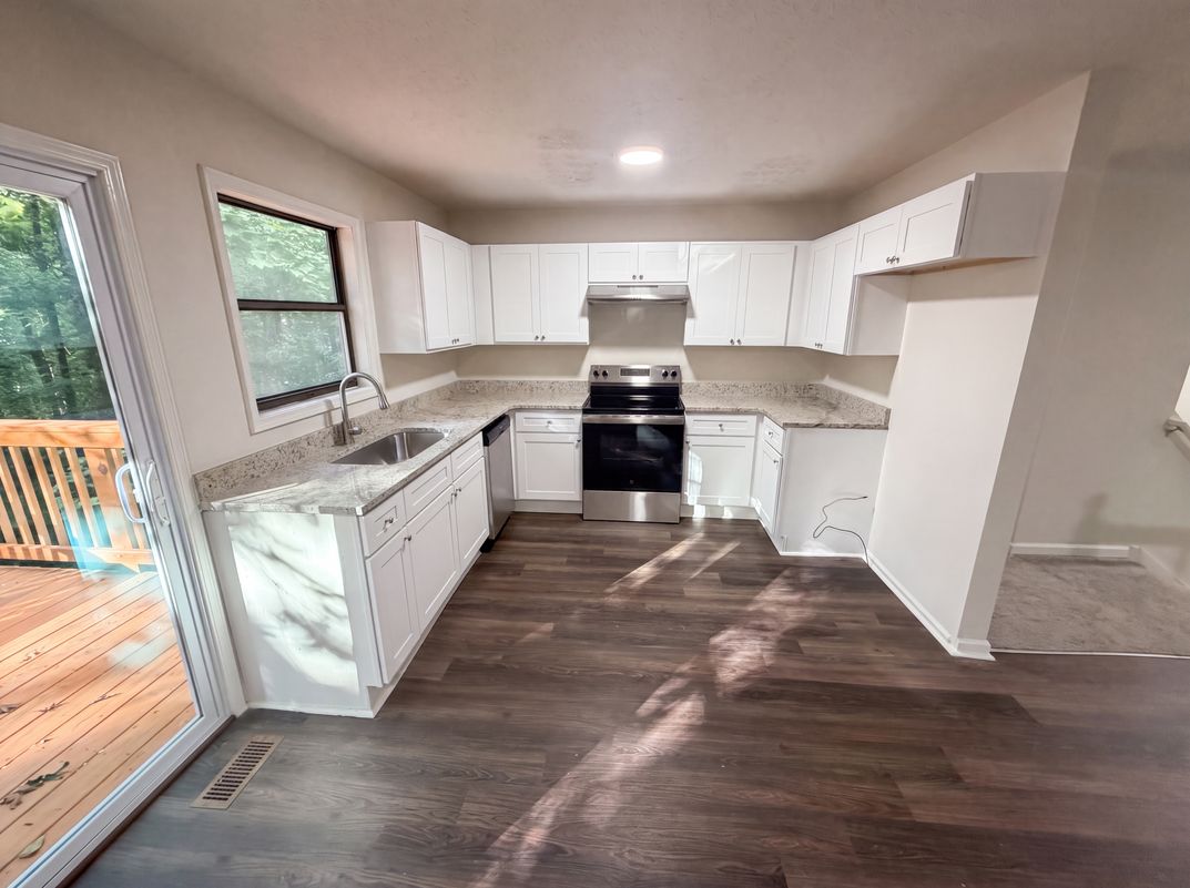 Property photo 2 of 4117 Twig Ct