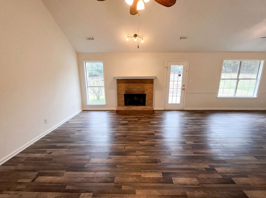 Property photo 3 of 169 Manley Dr