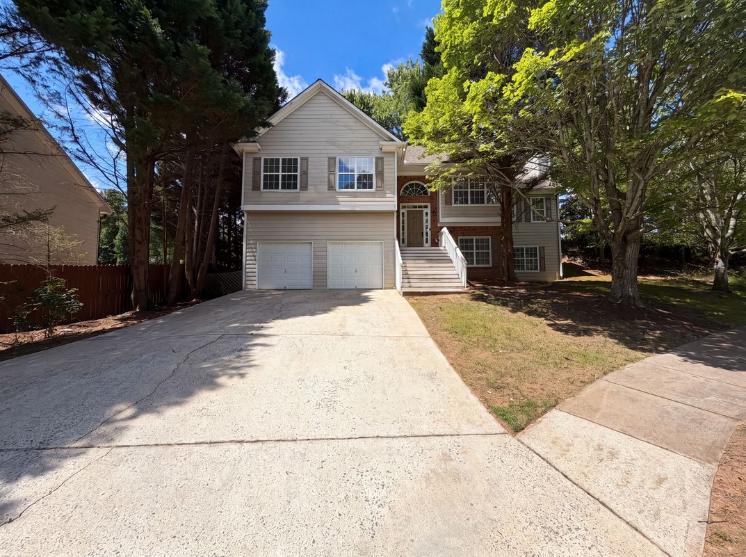 Property photo 1 of 3912 McGuire Way NW