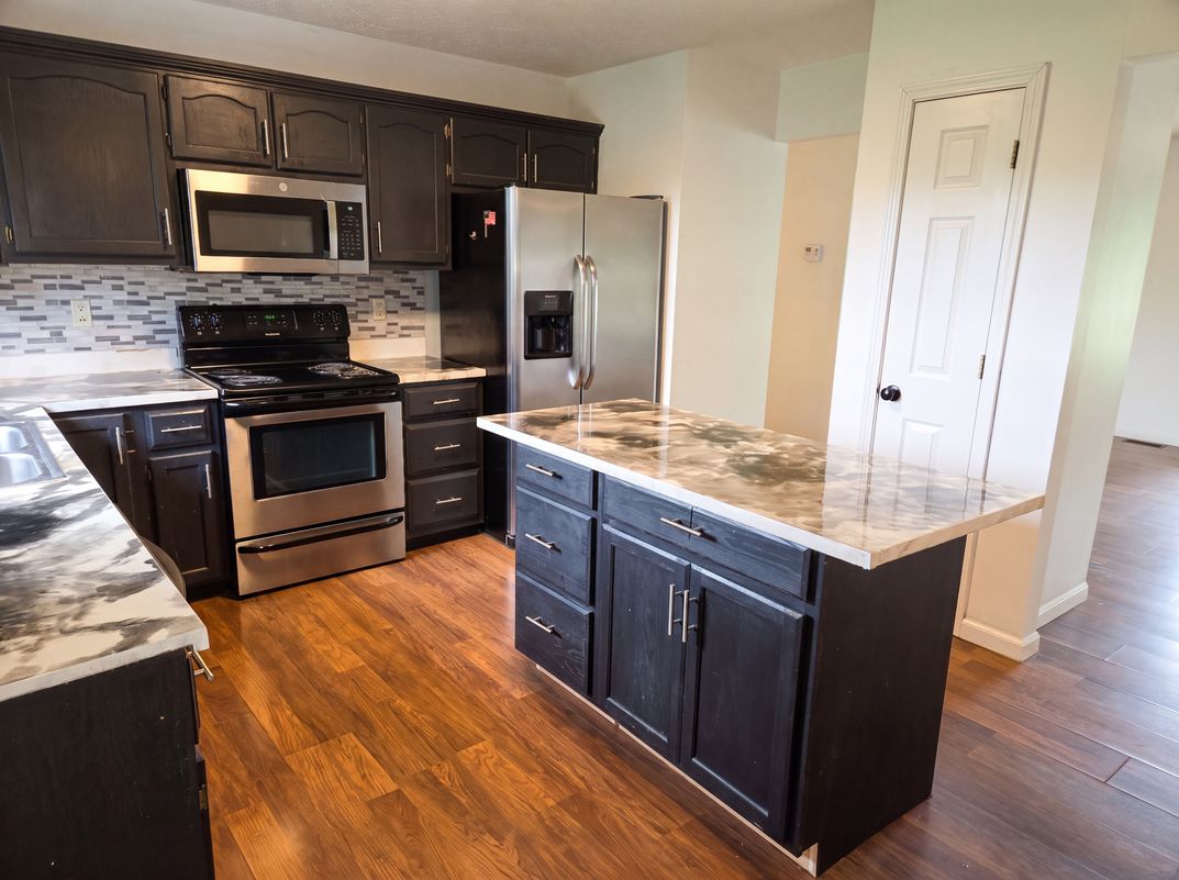 Property photo 2 of 1317 Twin Brook Dr