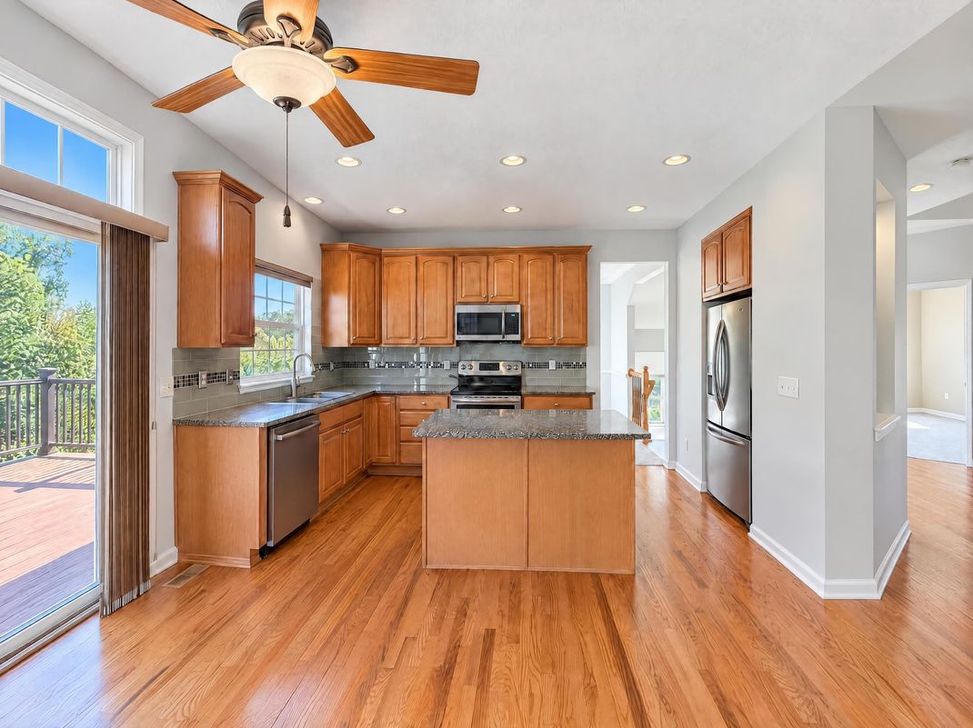 Property photo 2 of 5240 Terrace Ridge Dr