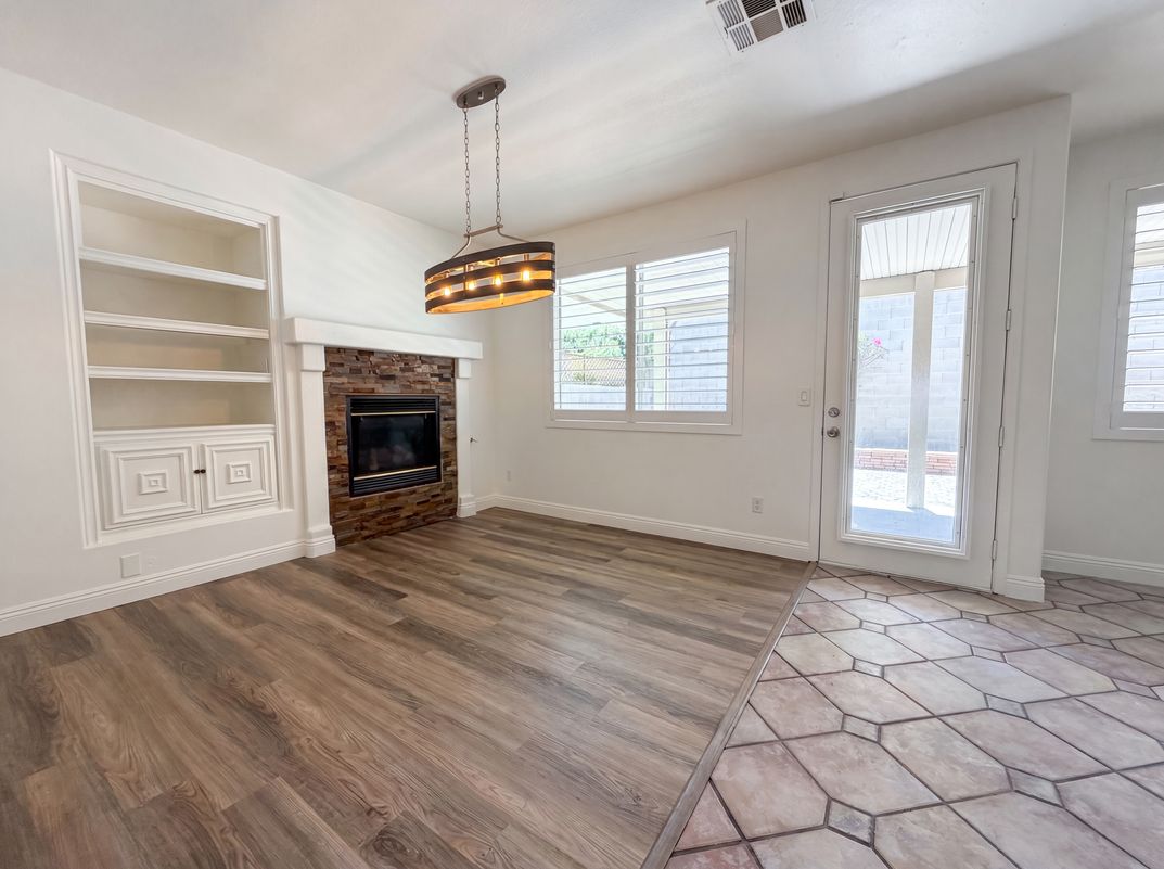 Photo 11 of 31 of 1863 Poetic Valley Cir, Henderson, NV