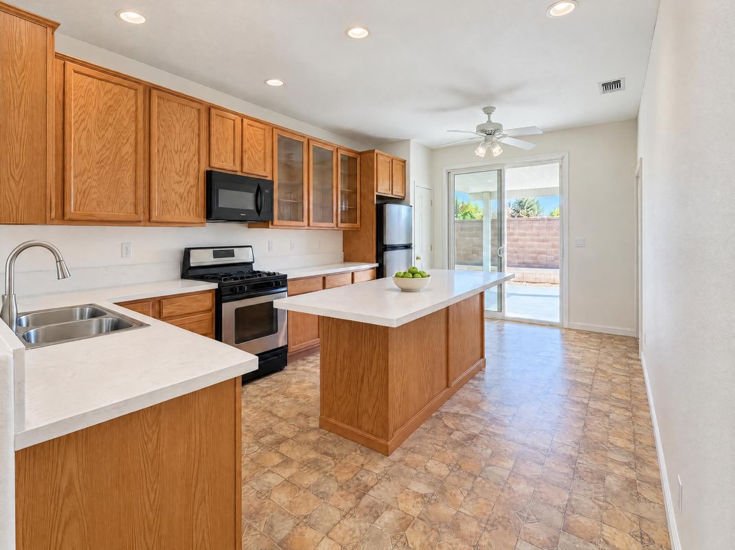 Property photo 2 of 8888 Billfish Way