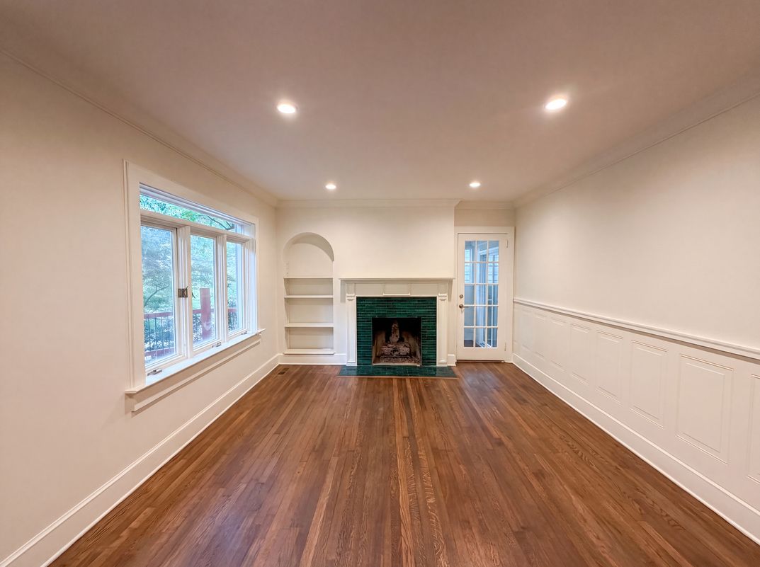 Property photo 3 of 512 Harold Ave NE