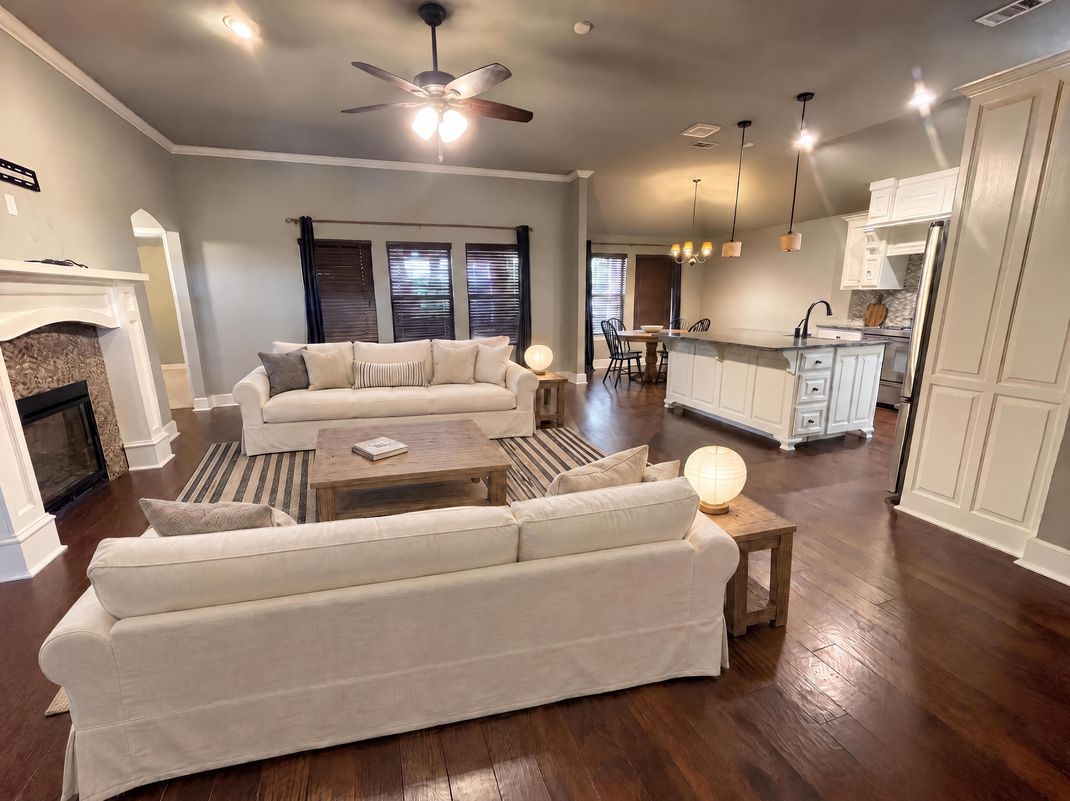 Property photo 3 of 704 SW 149th Pl