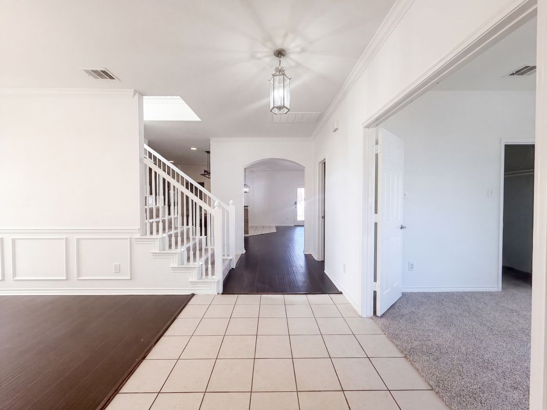 Property photo 3 of 1232 Spanish Moss Dr