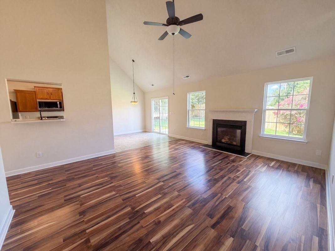 Property photo 3 of 9244 Simonton Dr