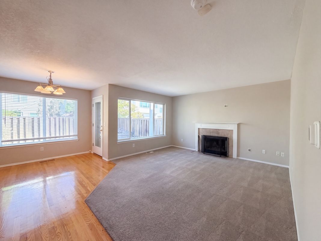 Property photo 3 of 1267 NE Morning Sun Dr