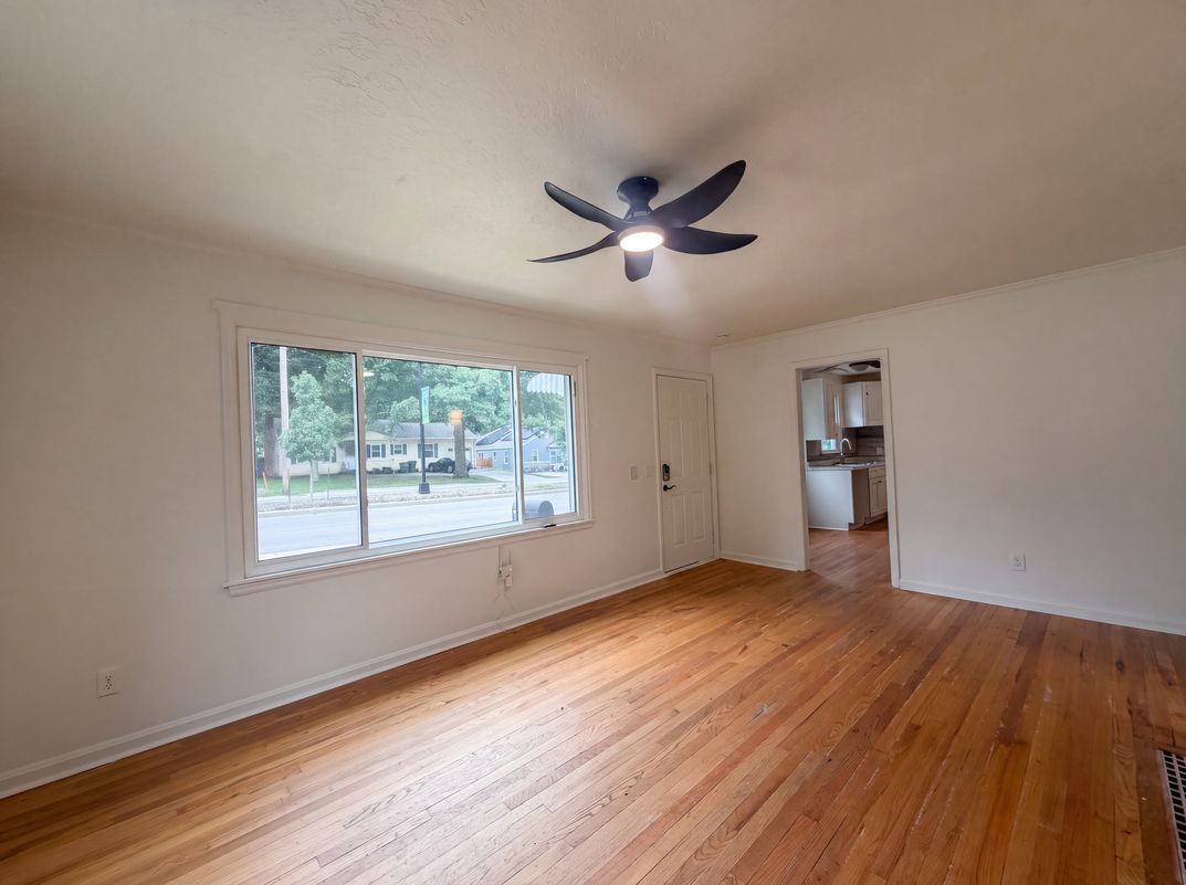 Property photo 2 of 5419 Roe Blvd