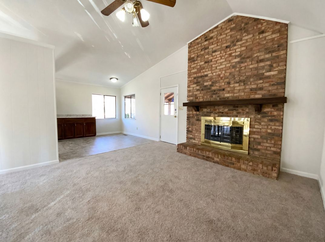Property photo 3 of 1111 3rd Ln