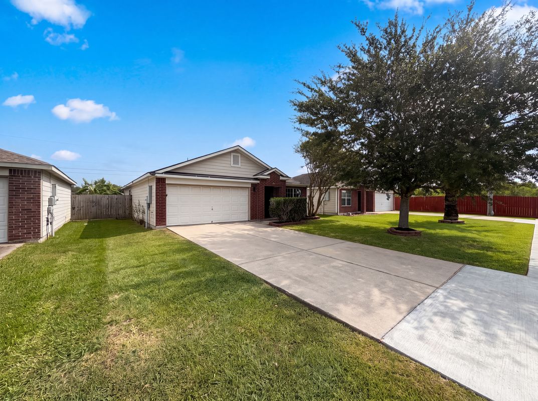 Property photo 1 of 9002 Barracuda Dr