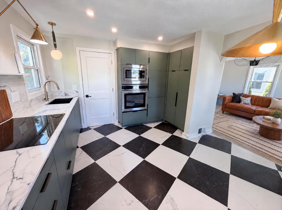 Property photo 2 of 492 Algene St