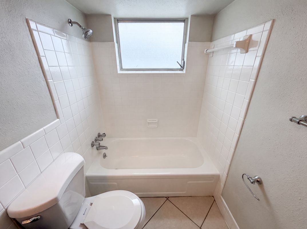 Photo 6 of 28 of 3400 Bainbridge Dr, Holiday, FL