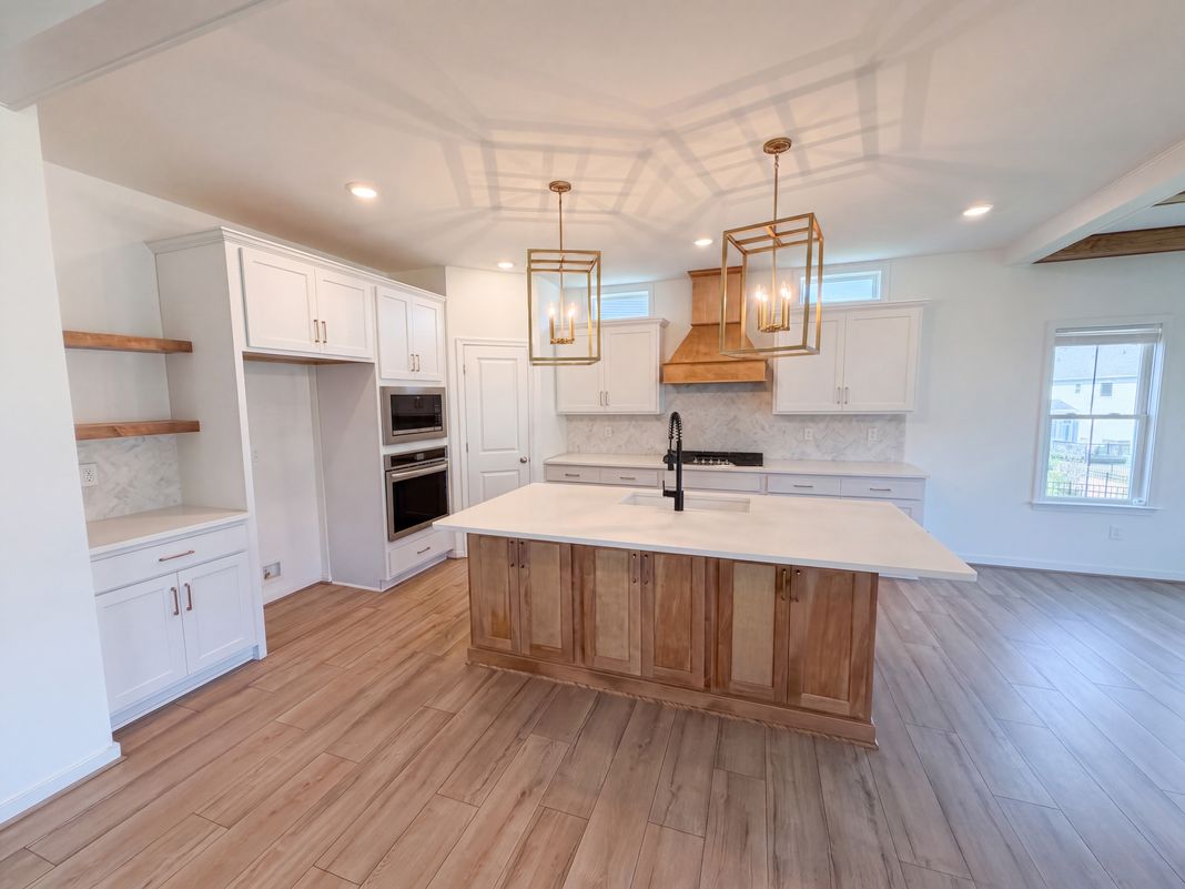 Property photo 2 of 6813 Cove Creek Ct