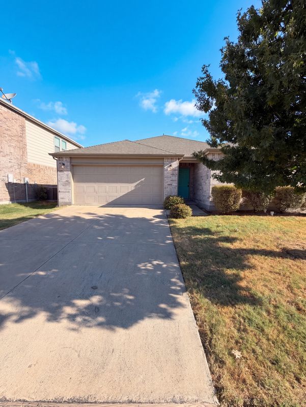 Property photo 1 of 3029 Adrian Creek Dr