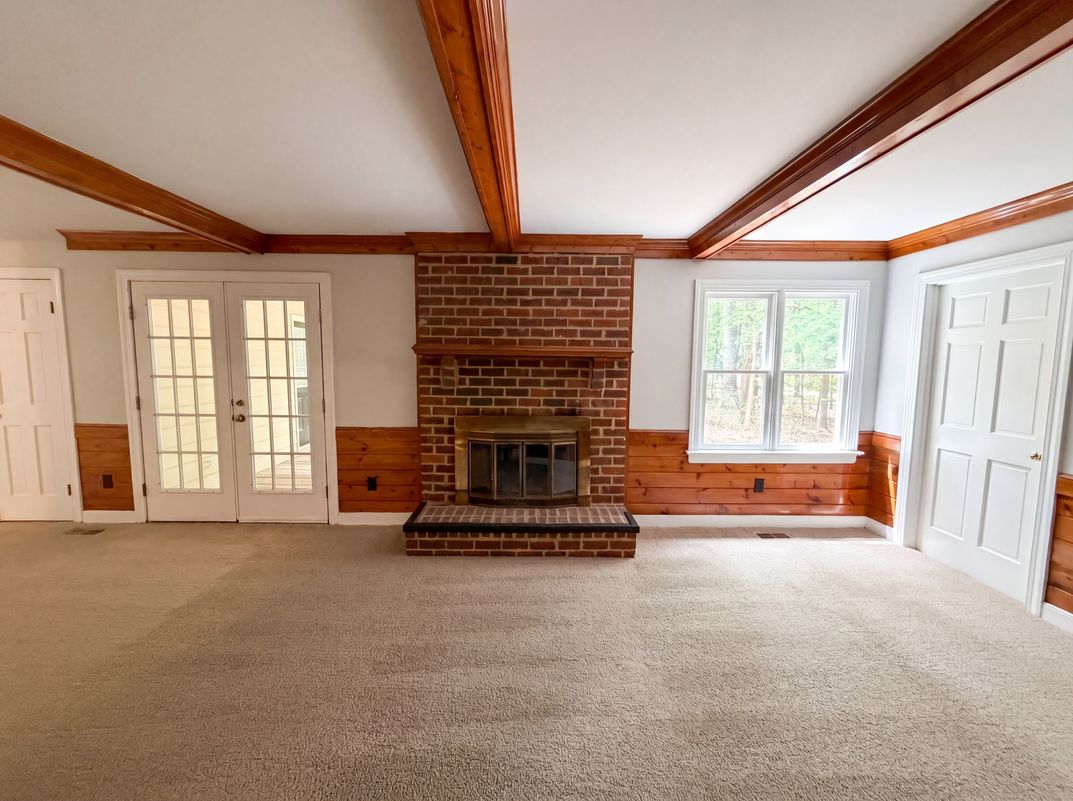 Photo 3 of 21 of 5517 W Bay Ct, Midlothian, VA