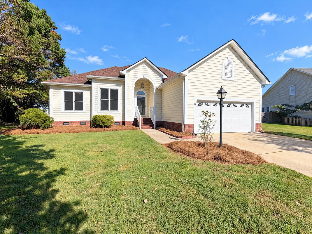 Property photo 1 of 3585 Cedar Springs Dr SW