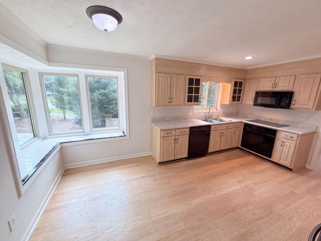 Property photo 2 of 3962 Spalding Holw