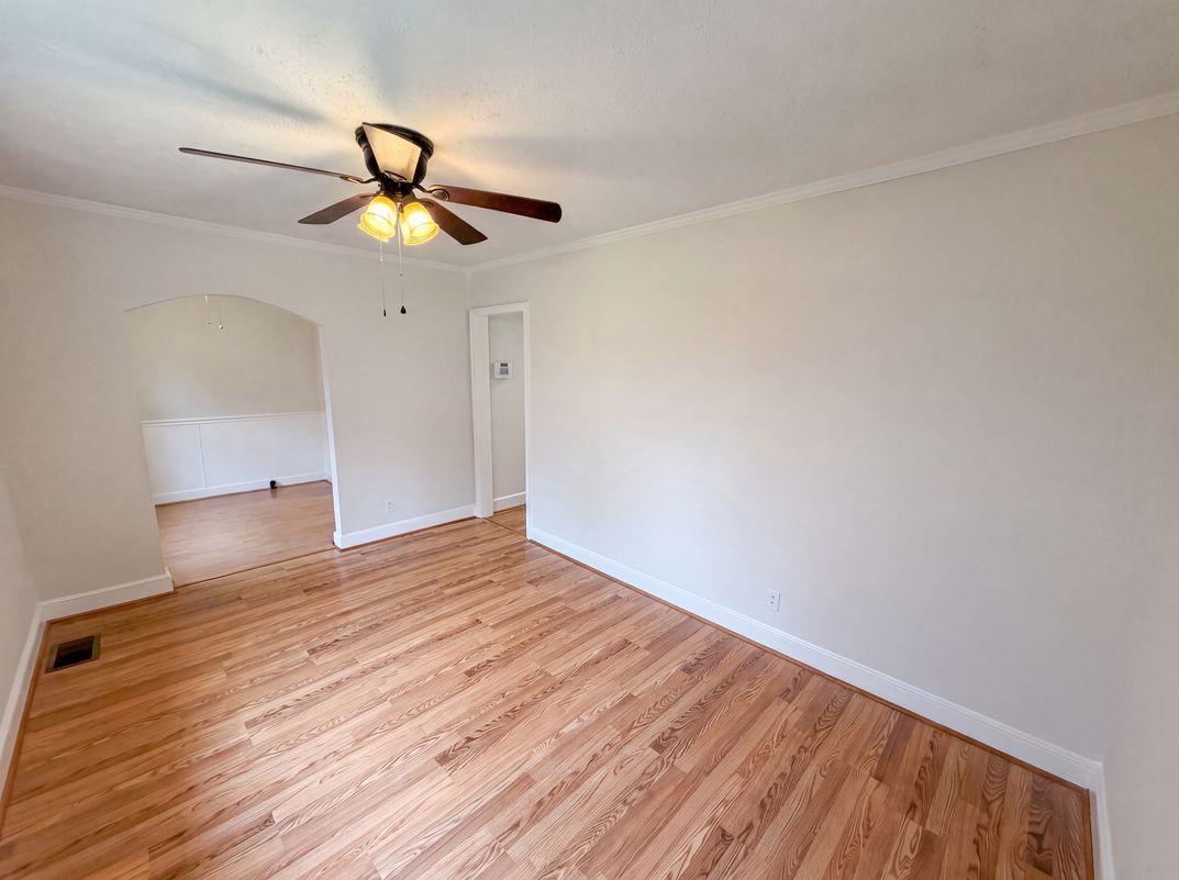 Property photo 3 of 1521 Herrin Ave
