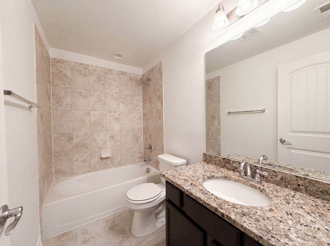 Photo 11 of 47 of 2403 Tabor St, Berthoud, CO