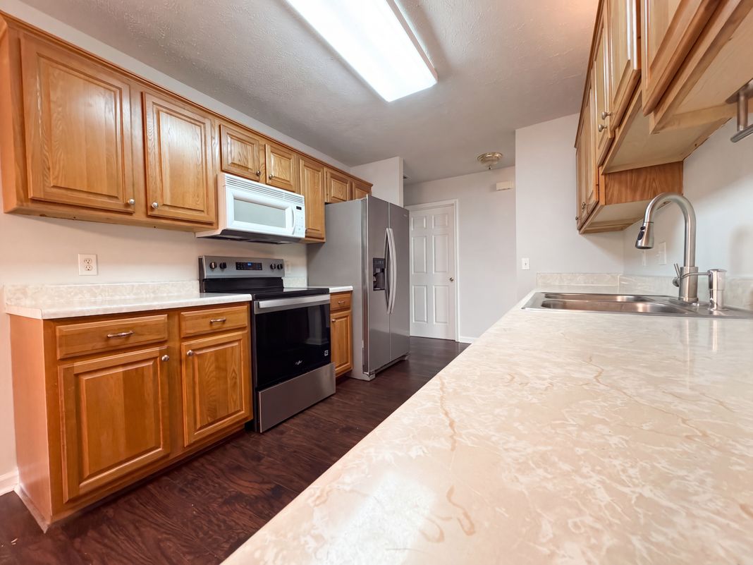Property photo 2 of 801 Marvin Layne Rd