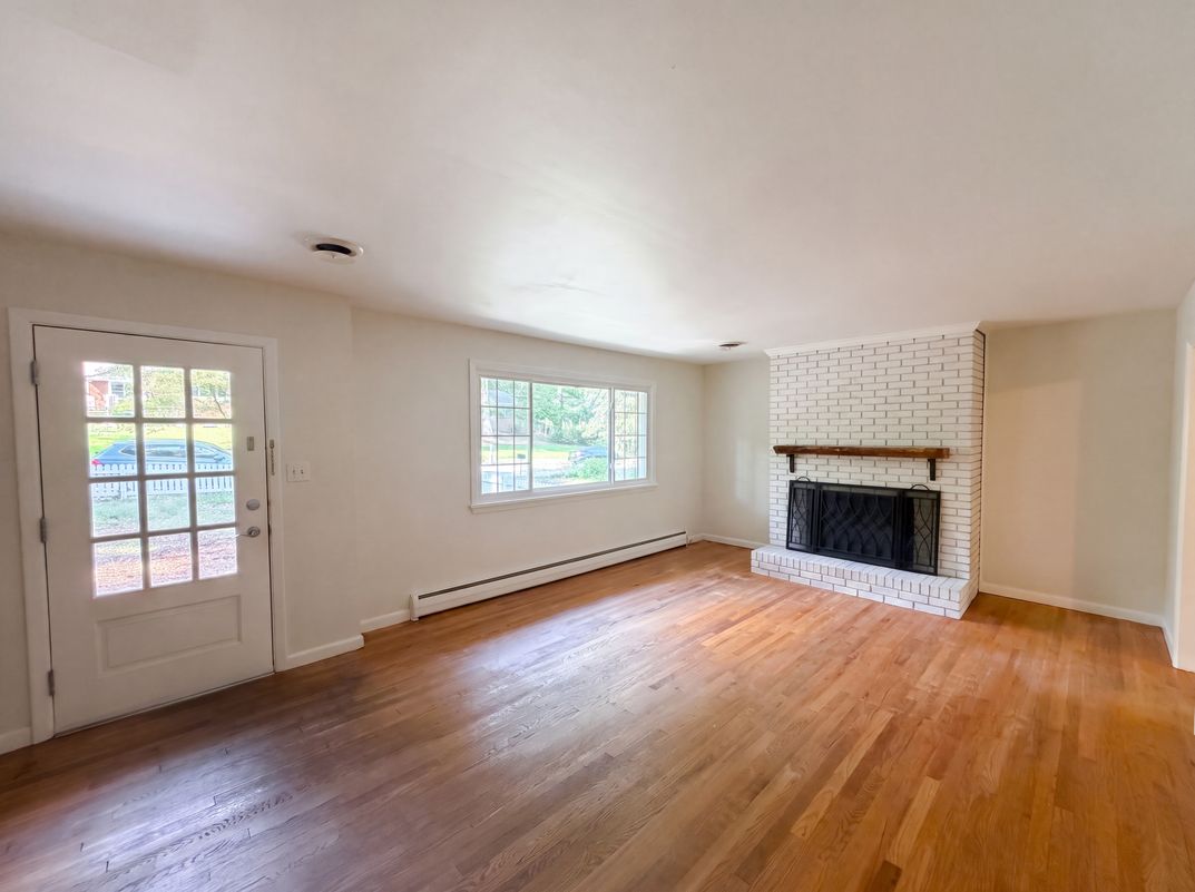 Property photo 3 of 810 Beaver Dam Rd