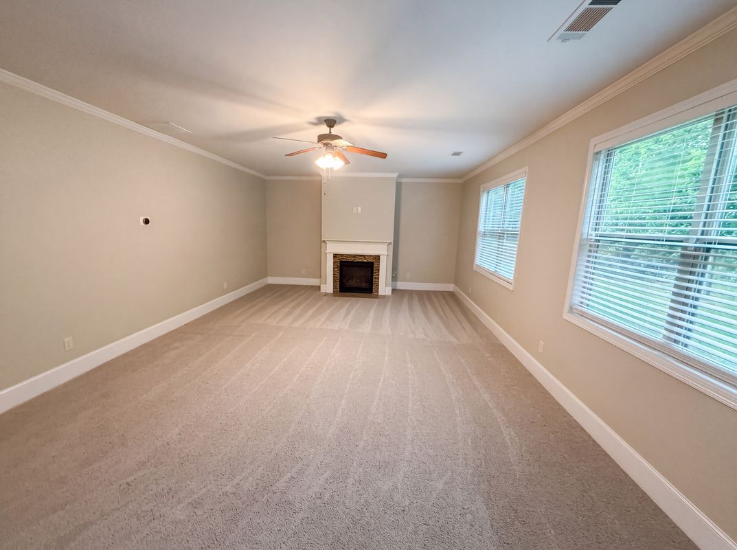 Property photo 3 of 2772 Bluestone Dr SW