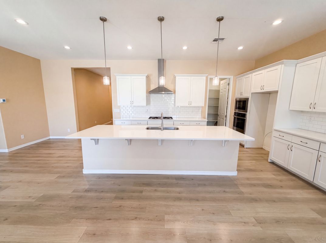 Photo 11 of 37 of 19562 W Wilshire Ave, Buckeye, AZ