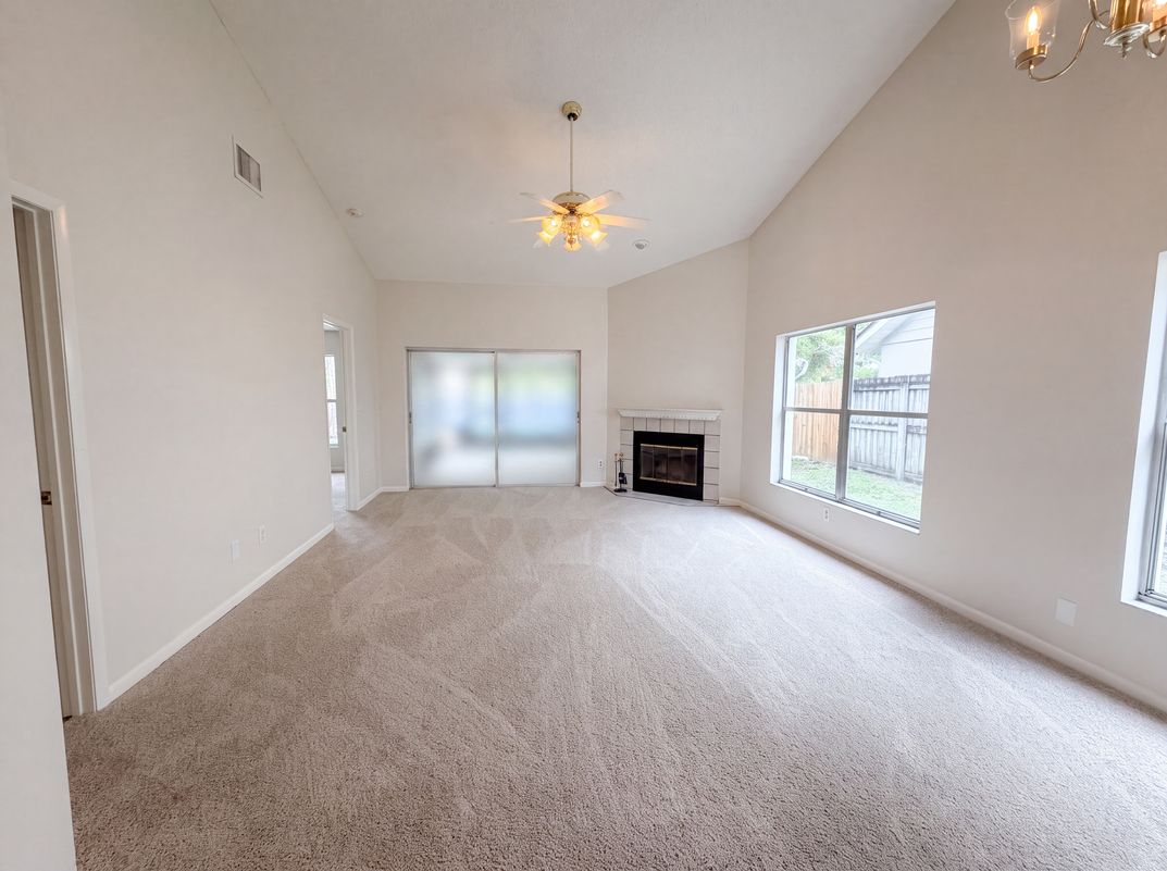 Property photo 3 of 8613 Cottonway Ln