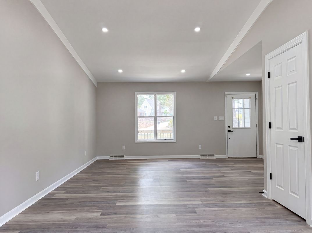 Property photo 3 of 3510 Cedartree Ter