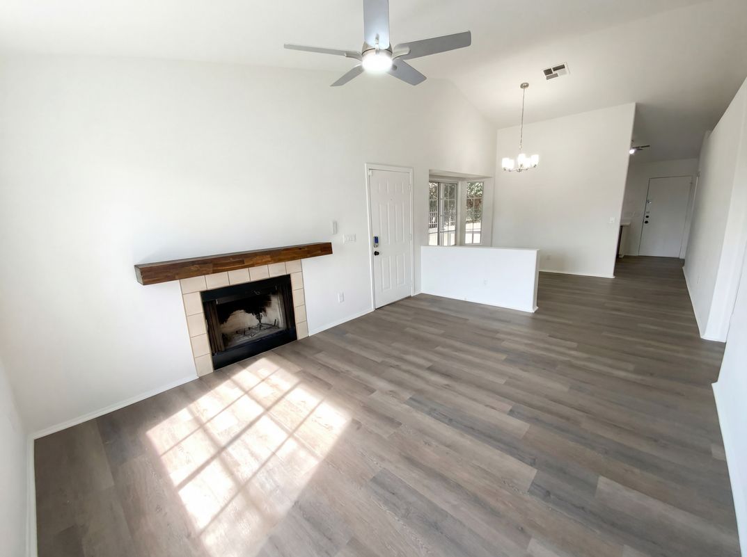 Property photo 3 of 10101 N 91st Ave Unit 154
