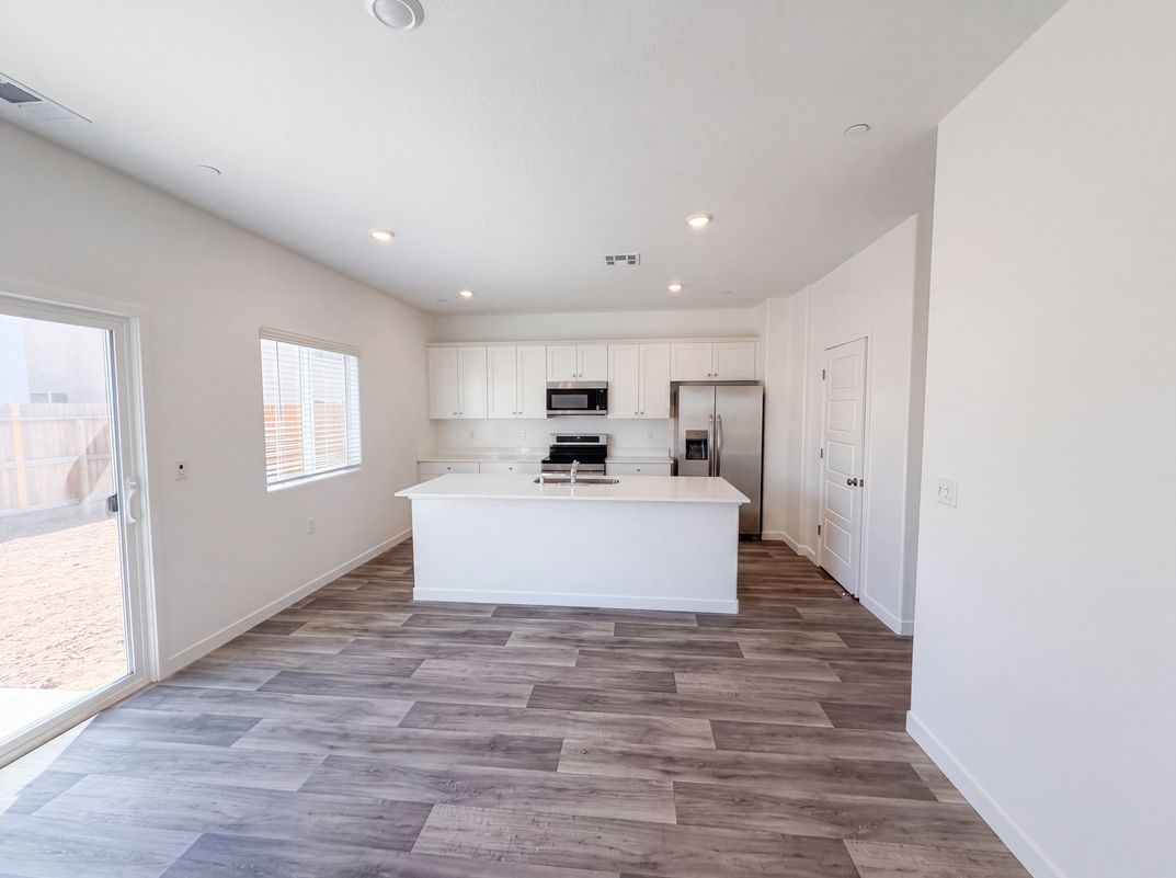 Property photo 2 of 4496 Bellaire Ave