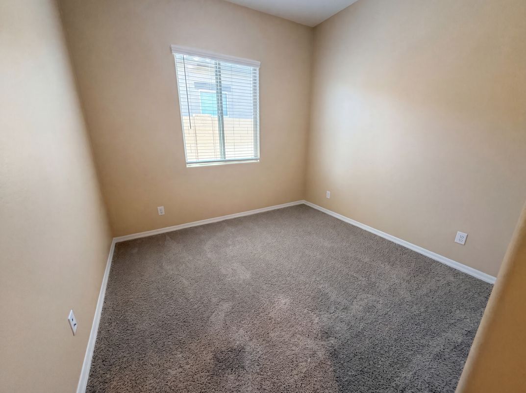 Photo 19 of 37 of 19562 W Wilshire Ave, Buckeye, AZ