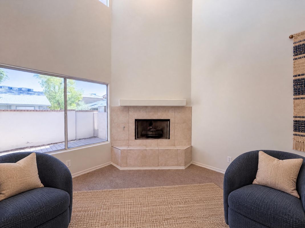 Property photo 3 of 4202 N 21st St Unit 7