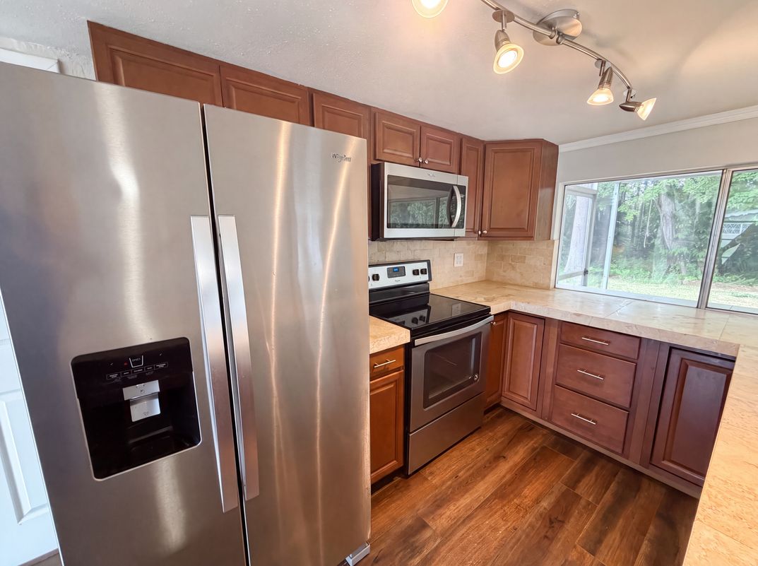 Photo 11 of 28 of 3400 Bainbridge Dr, Holiday, FL