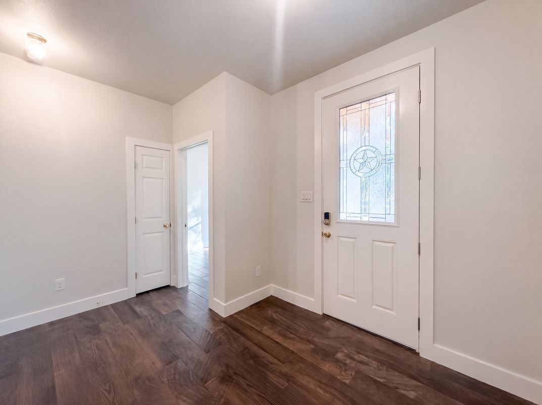 Property photo 2 of 50 Whispering Valley Dr