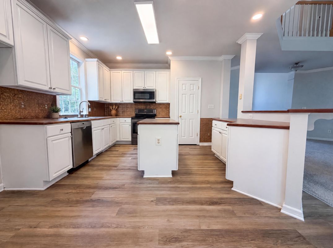 Property photo 2 of 1487 Big Leaf Loop