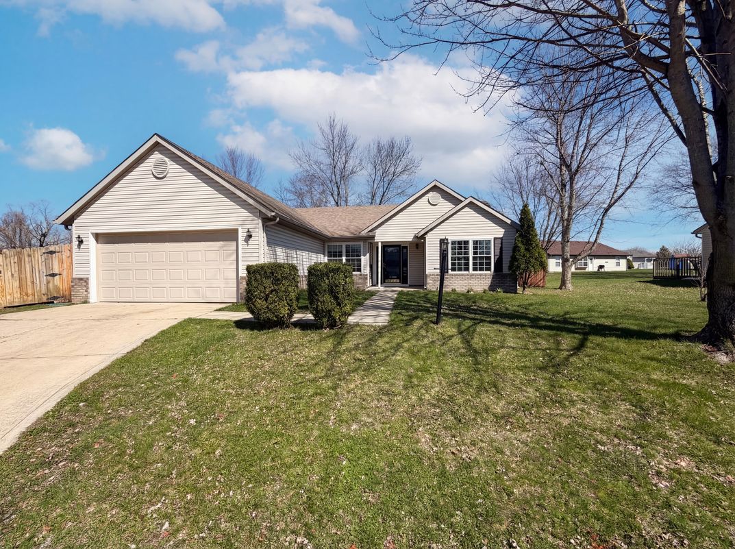 Property photo 1 of 227 Park Place Ct