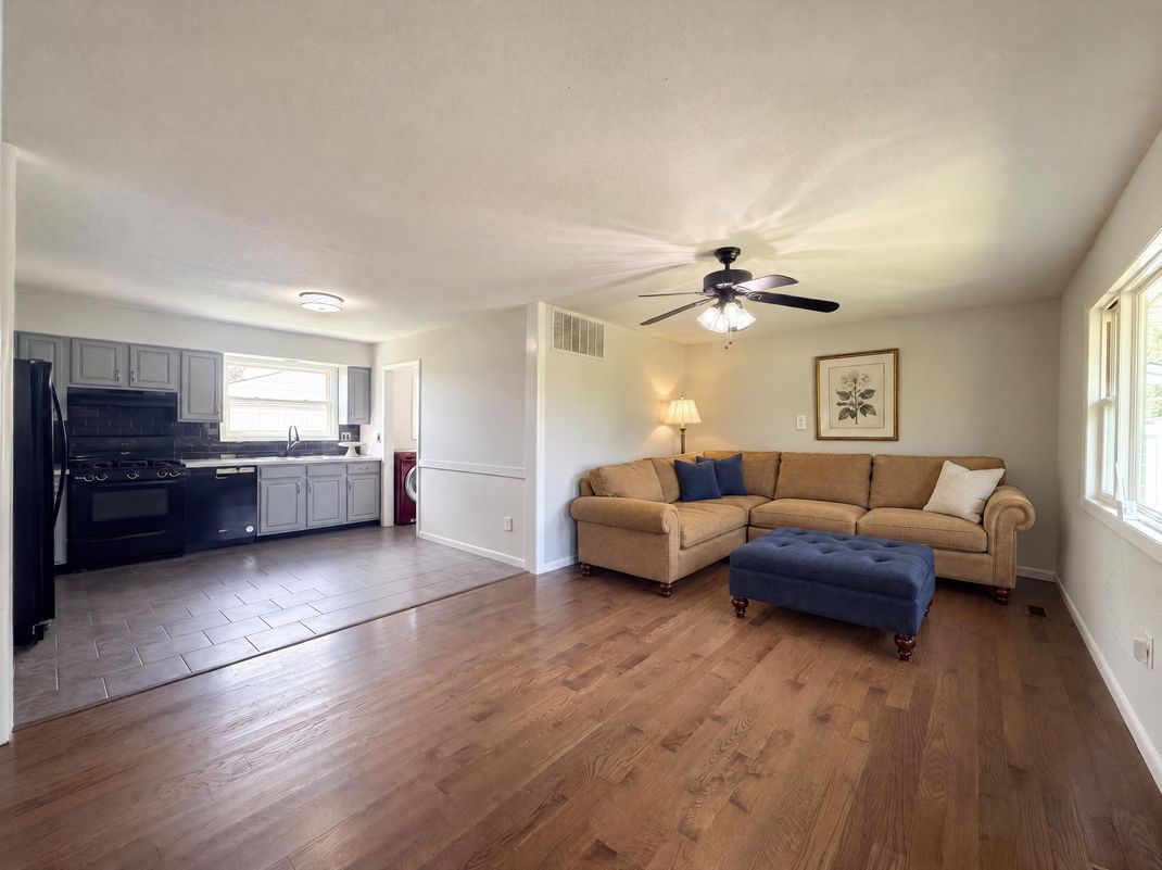 Property photo 3 of 10820 Jackson St
