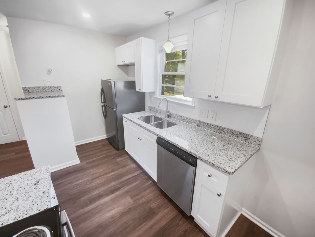 Property photo 2 of 349 Wakefield Dr Apt A