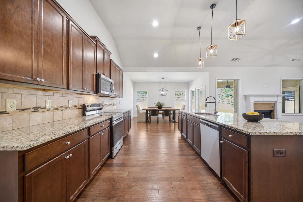 Property photo 2 of 6372 Spring Cove Dr