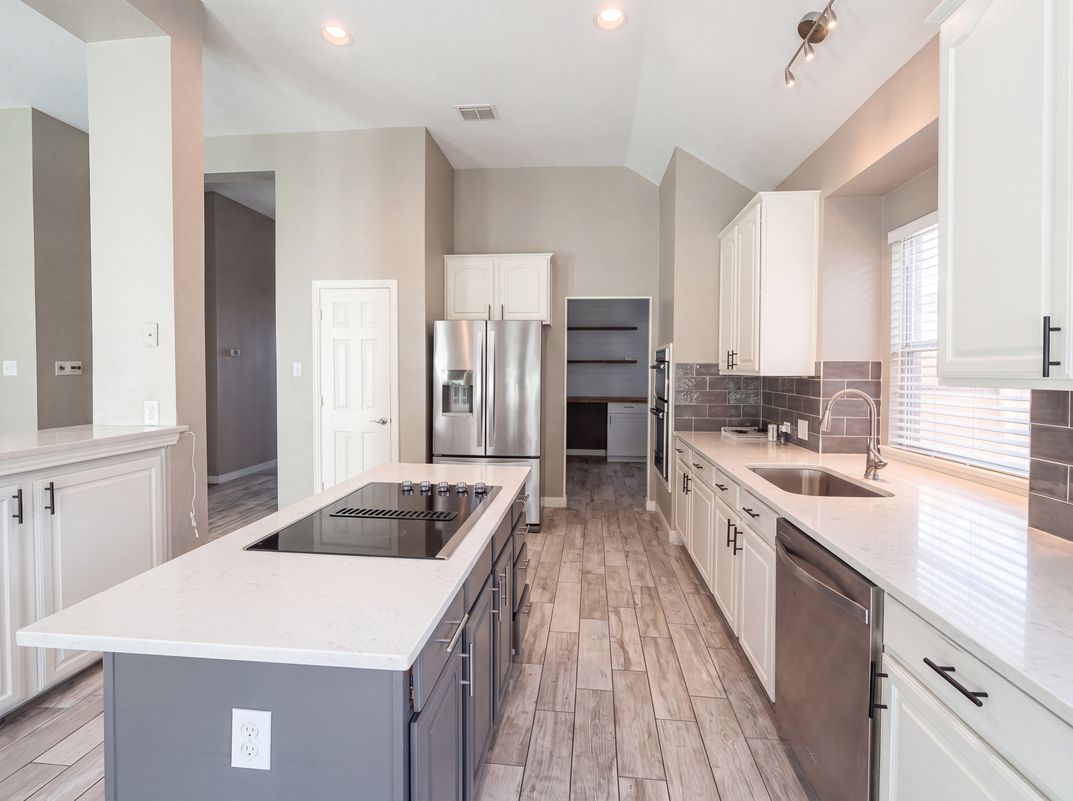Property photo 2 of 2404 Royal Birkdale Dr