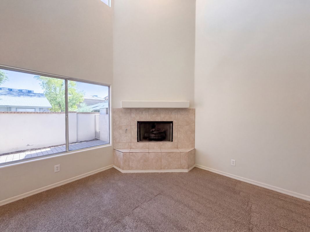 Property photo 3 of 4202 N 21st St Unit 7